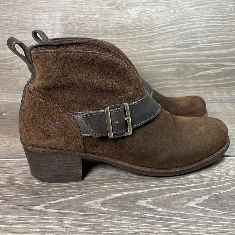 Ugg Wright Buckle Women’s Sz 6 Brown Leather Shearling Insole Slip On Ankle Boot